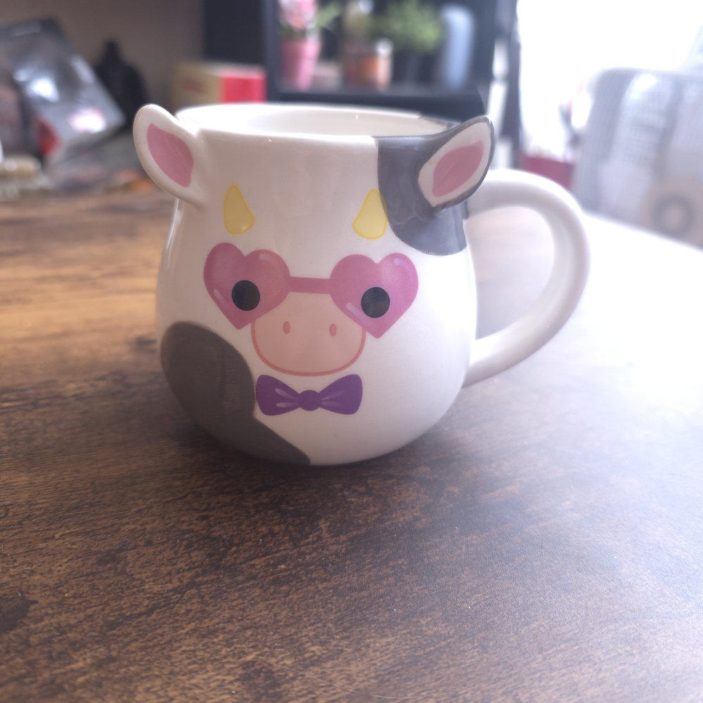 Cute Cow Shaped Ceramic Mug with Heart Sunglasses